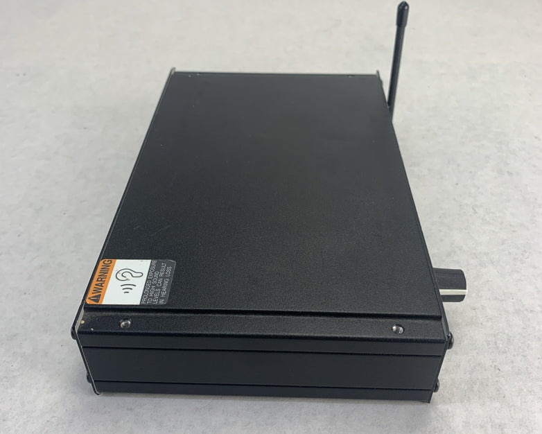 Shure P4T PSM Transmitter  PSM 400 System Half-rack Wireless RF UHF Transmitter