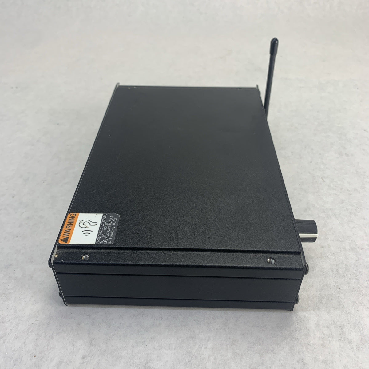 Shure P4T PSM Transmitter  PSM 400 System Half-rack Wireless RF UHF Transmitter3