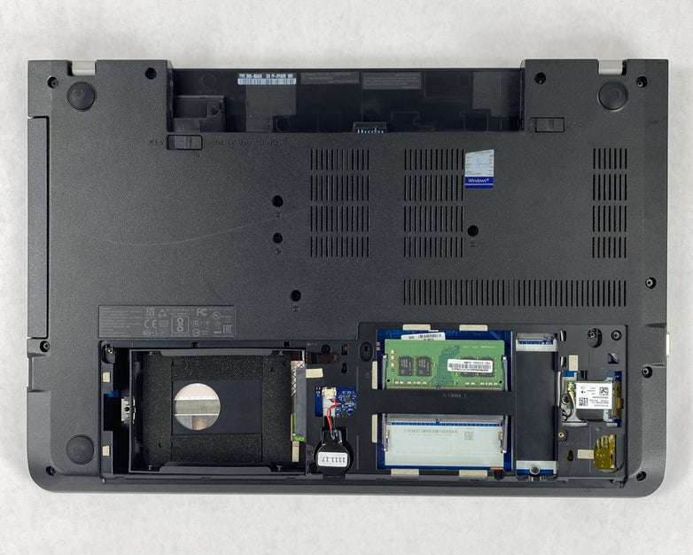 Lenovo ThinkPad E570 Core i5-7200U 2.50 GHz 8 GB 15.6" No Battery No HDD No OS