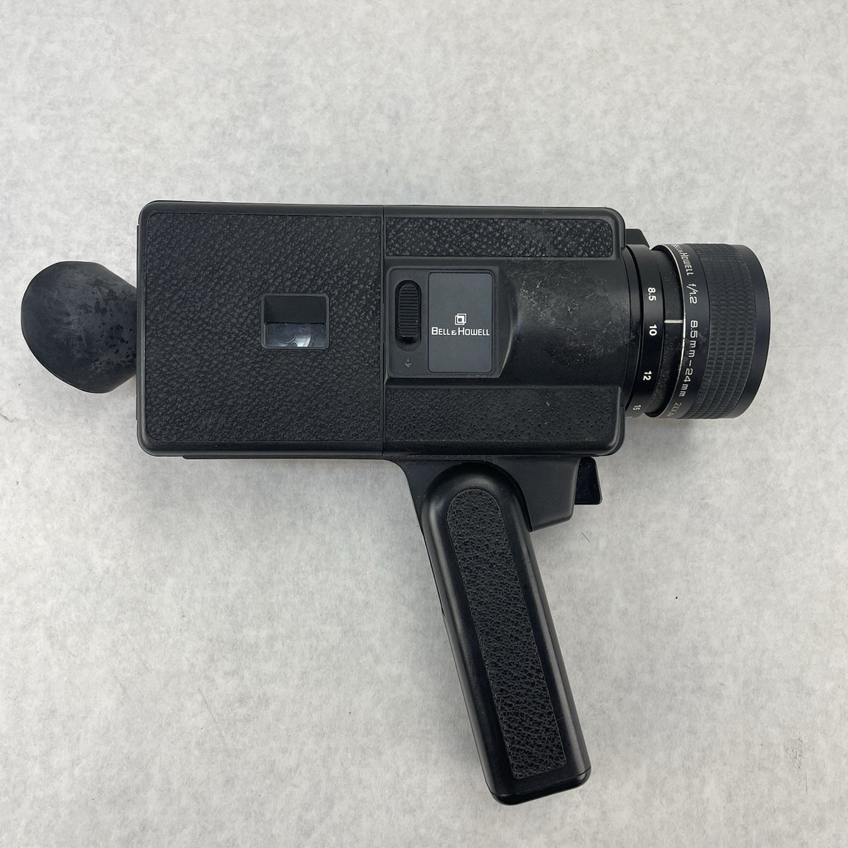 Bell & Howell  2123F Super 8 Hand Cam No Film - For Parts or Repair8