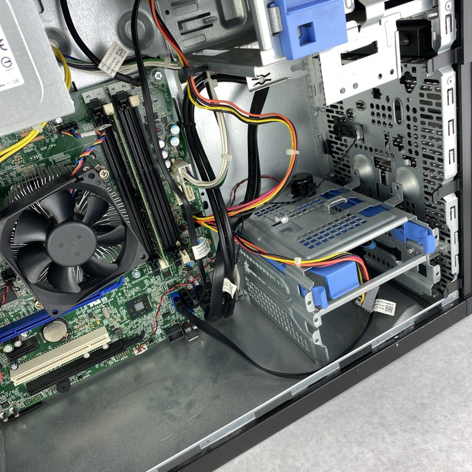 Dell OptiPlex 9020 MT Intel Core i7-4770 3.40GHz 1x8GB RAM No HDD No OS