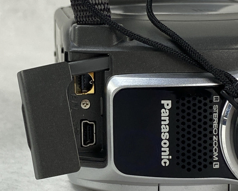 Panasonic VDR-D100 8cm Mini DVD Digital Camcorder - Parts or Repair