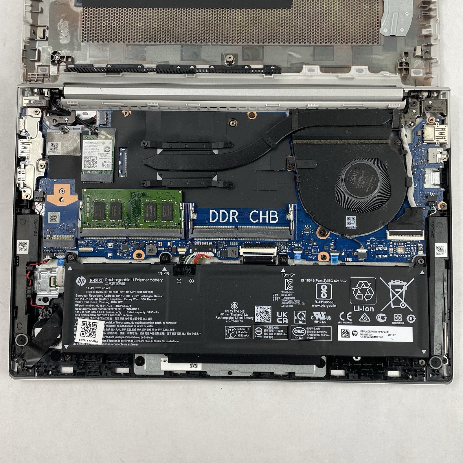 HP ProBook 630 G8 13.3" i7-1165G7 2.60 GHz 8 GB RAM No SSD/OS/AC16