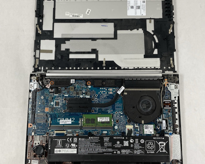HP EliteBook 850 G6 15.6" i5-1145G7 2.60 GHz 16 GB RAM No SSD/OS/AC - Bad Corner