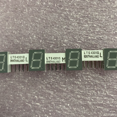 Brinkman Instruments 7 Segment Numeric Display 4301G Green (Lot of 18)