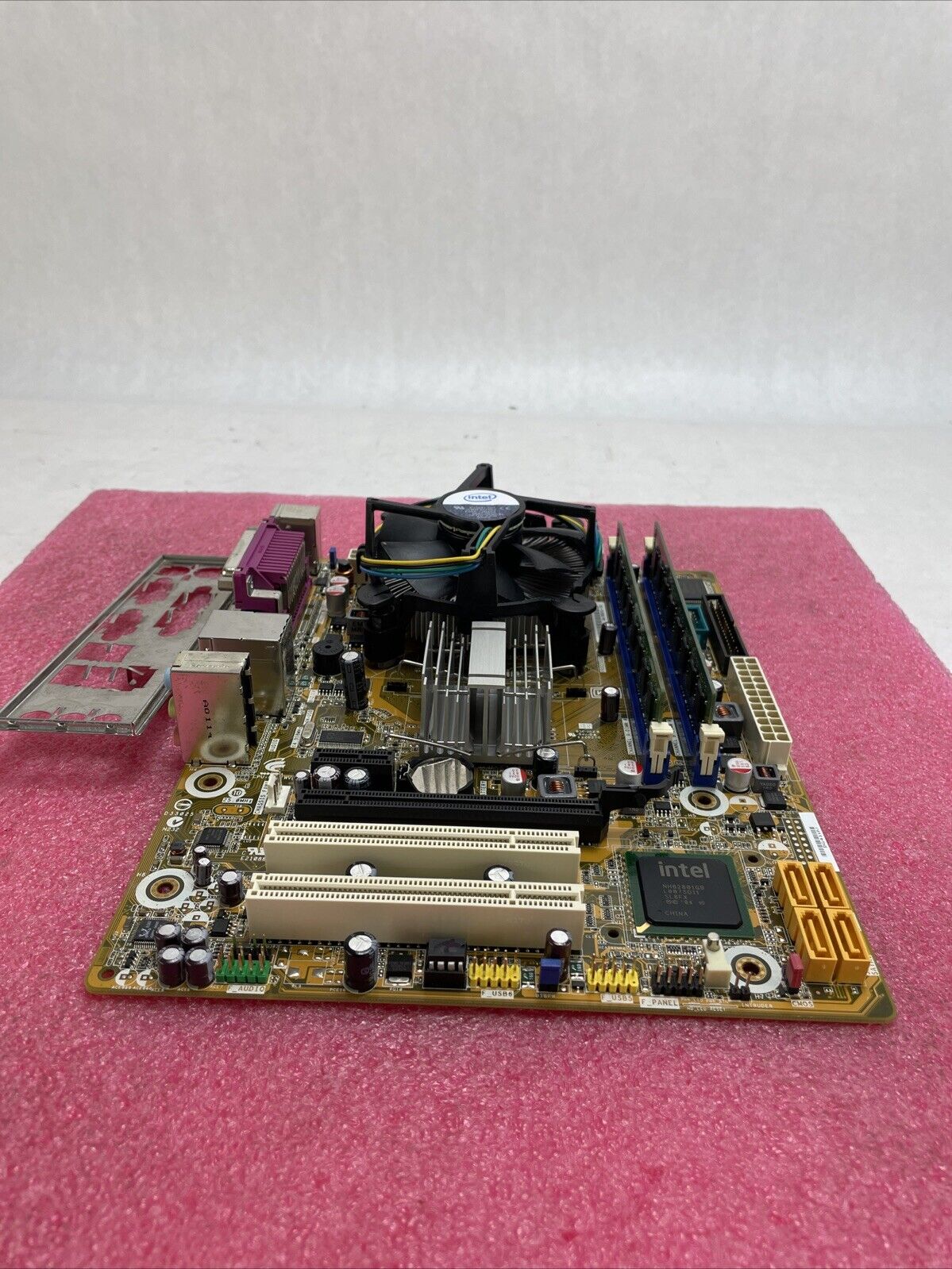 Intel DG91WN Motherboard Intel Core 2 Duo E7500 2.93GHz 4GB RAM w/Shield