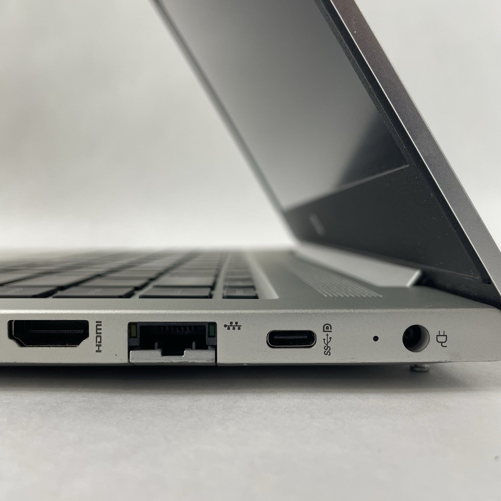 HP mt22 Thin Client 14" Celeron 5205U 1.90 GHz 8 GB RAM No SSD/AC/OS/Batt8