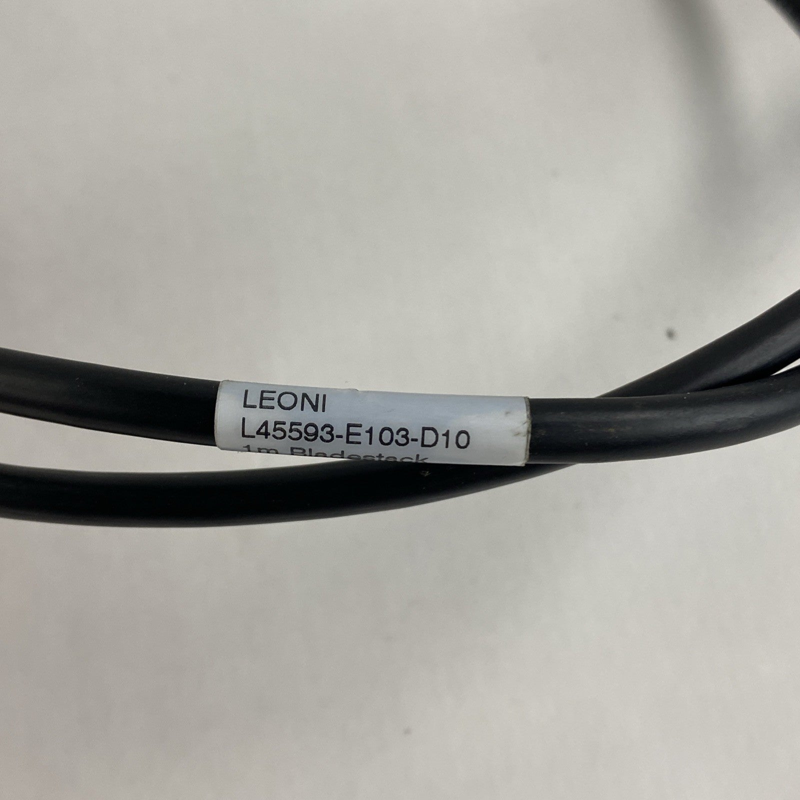 Leoni L45593-E103-D10 1M Bladestack Mix Lot With MDM 74577 Lot of 36