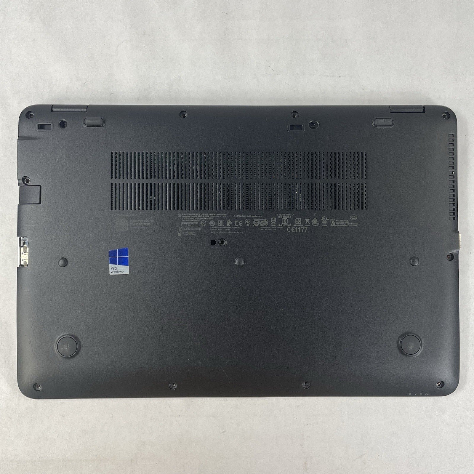HP EliteBook 850 G3 15.6" i7-6600U 2.60 GHz 16 GB RAM No SSD/OS/AC - Bad Bottom13