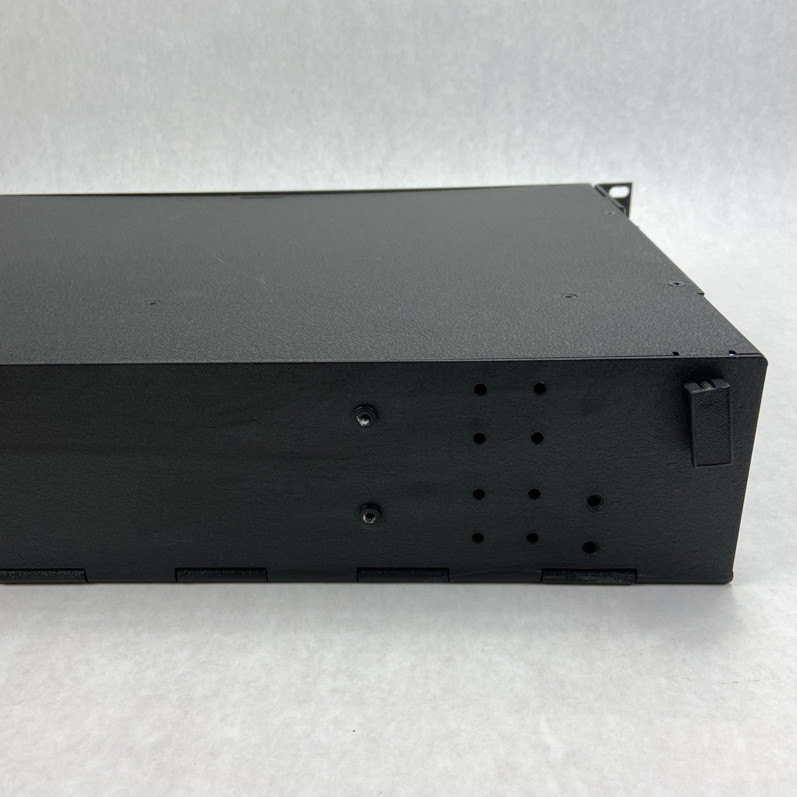 Corning Lanscape CCH-02U 2 Rack Unit Closet Connector Housing