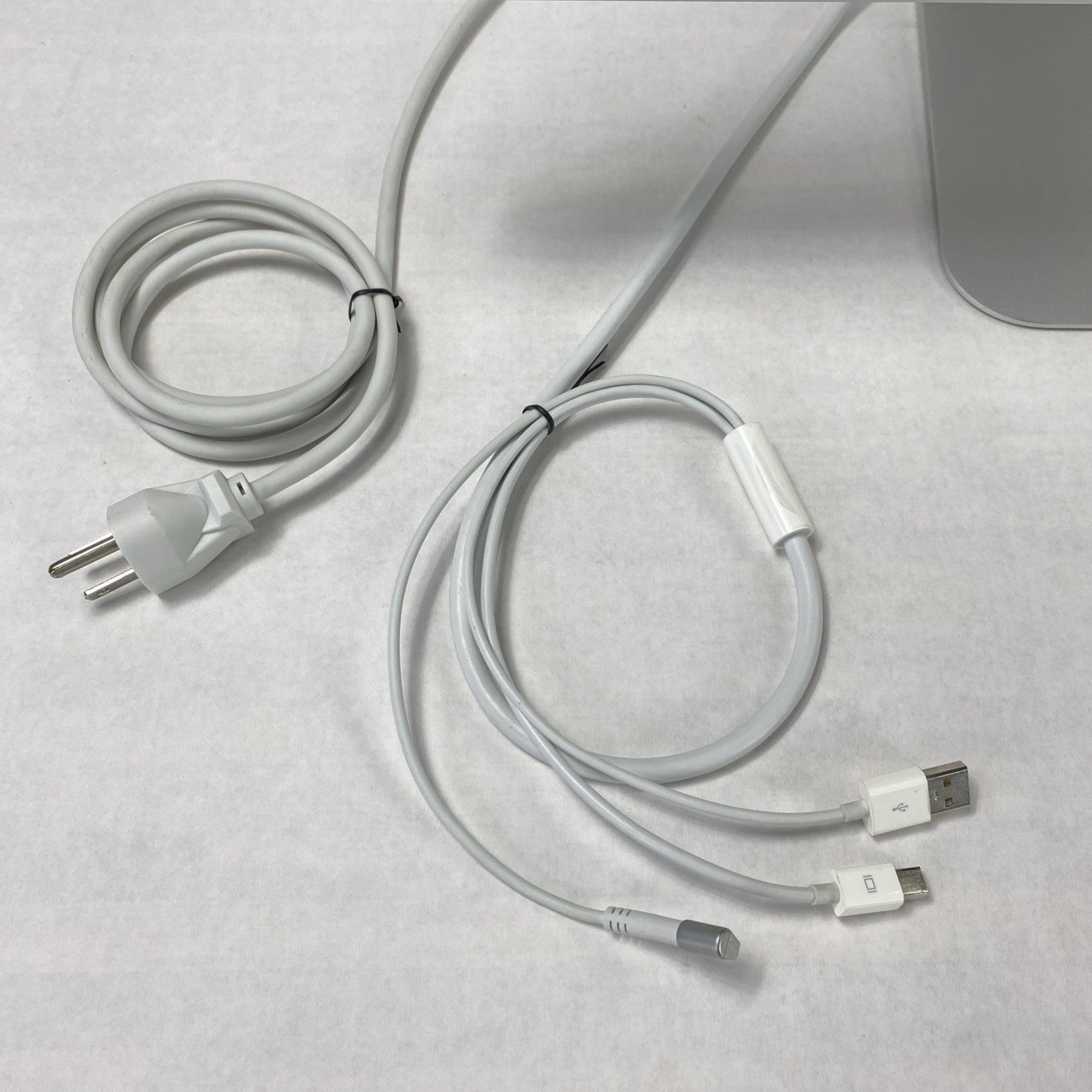 Apple A1267 24" LED Cinema Display Monitor