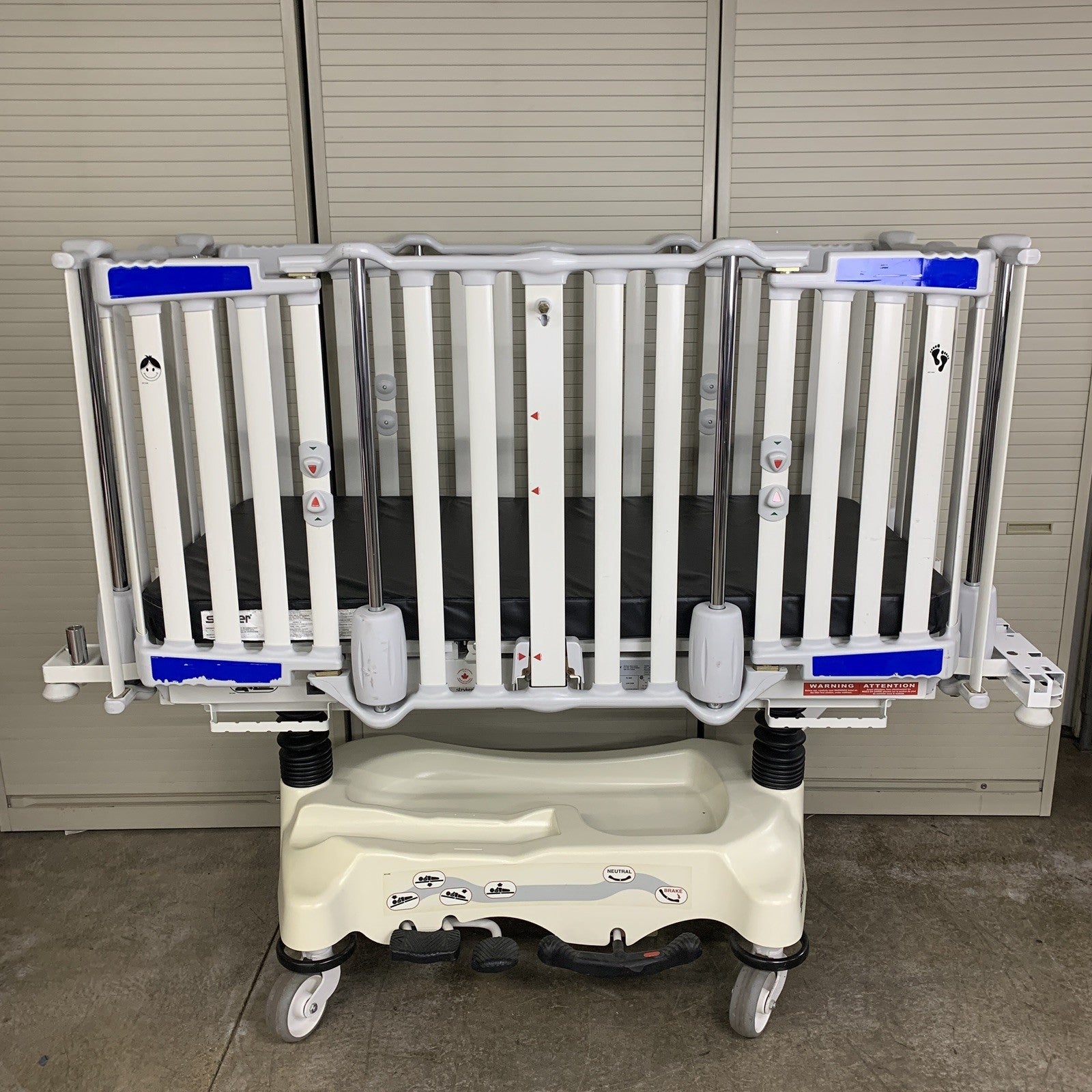 Stryker Cub FL19H Pediatric Crib with Mattress No Handles on Doors No Scale