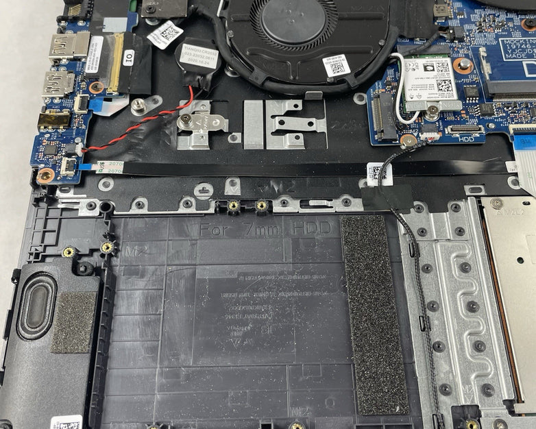 Dell Latitude 3510 15.6" i5-10210U 1.60 GHz 8 GB RAM No SSD/OS/AC/Battery