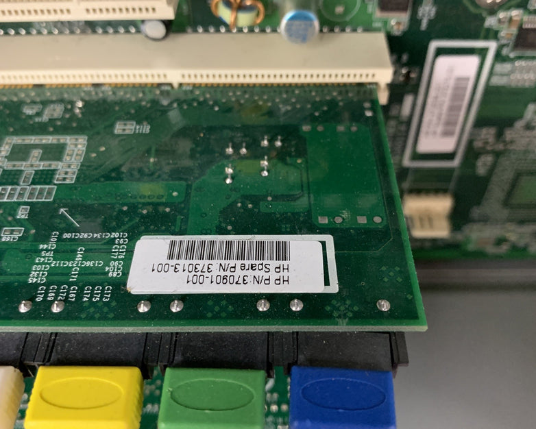 HP Proliant ML150 G2 Tower Server 1x Xeon 3.0 GHz 3 GB Ram No OS No HDD