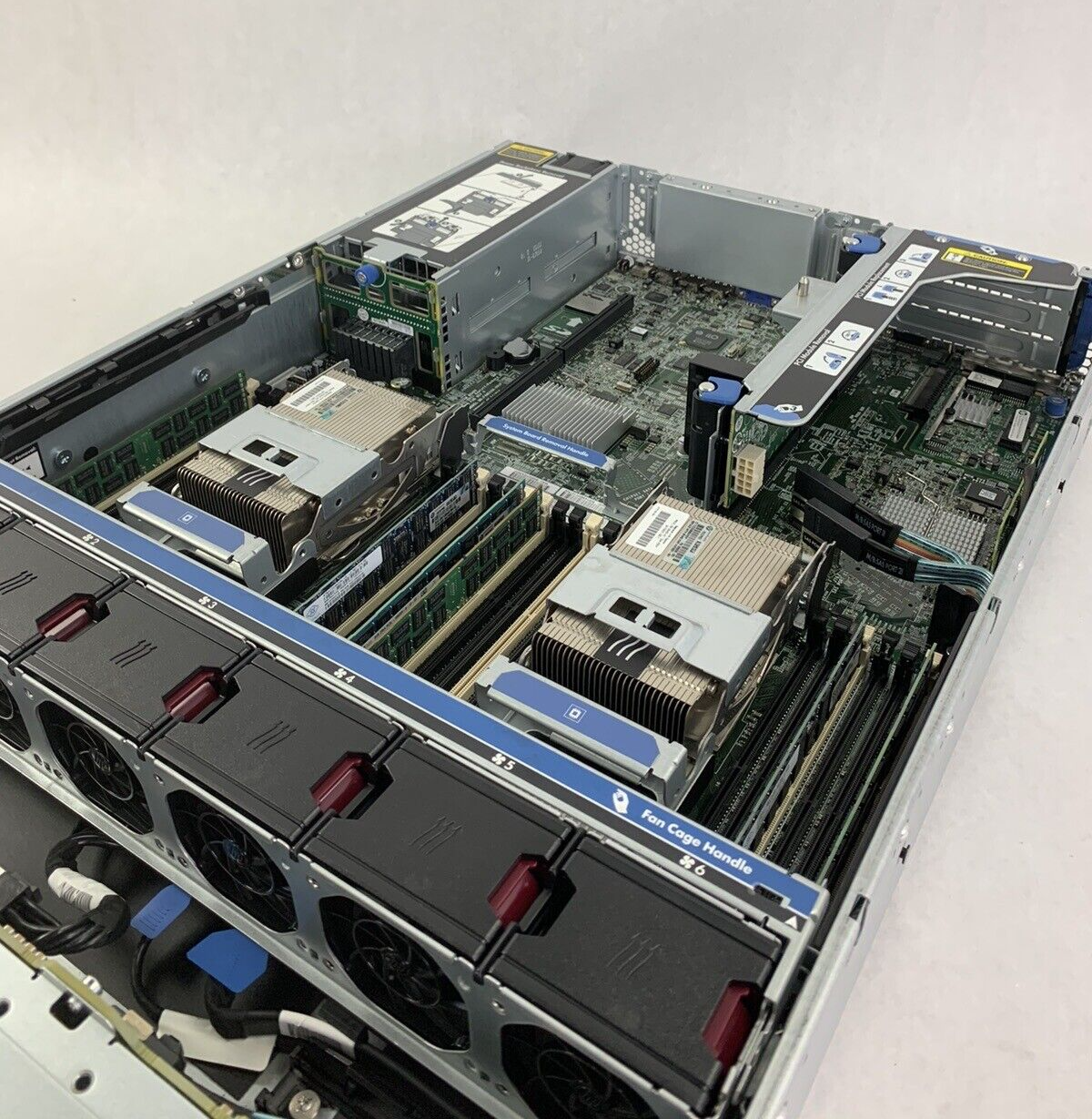 HP ProLiant DL380p Gen8 Server E5-2640 2 GHz 48 GB RAM NO HDD NO OS