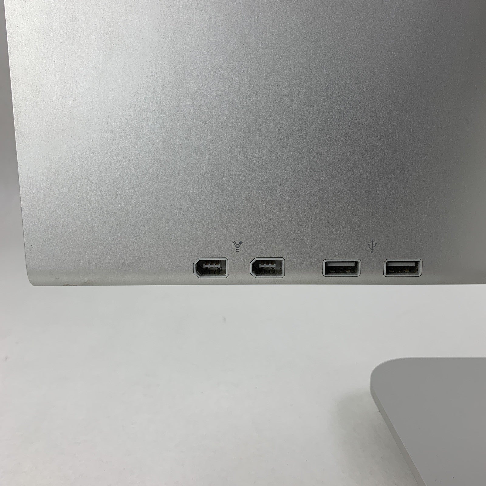 Apple A1081 20 inch Widescreen Cinema Display LCD Monitor Tested No Power Supply