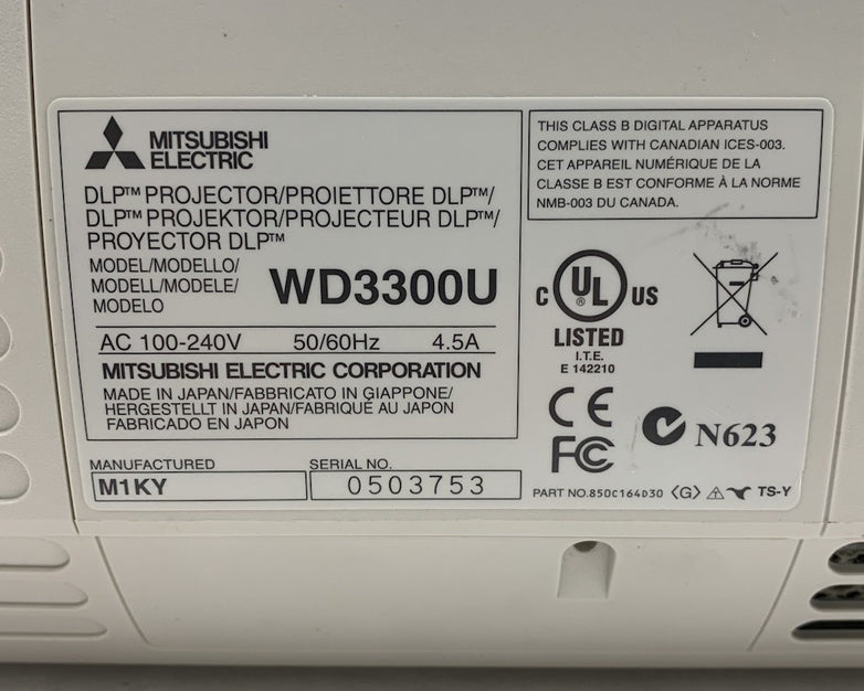 Mitsubishi WD3300U LCD Lamp Projector - Parts or Repair No Remote