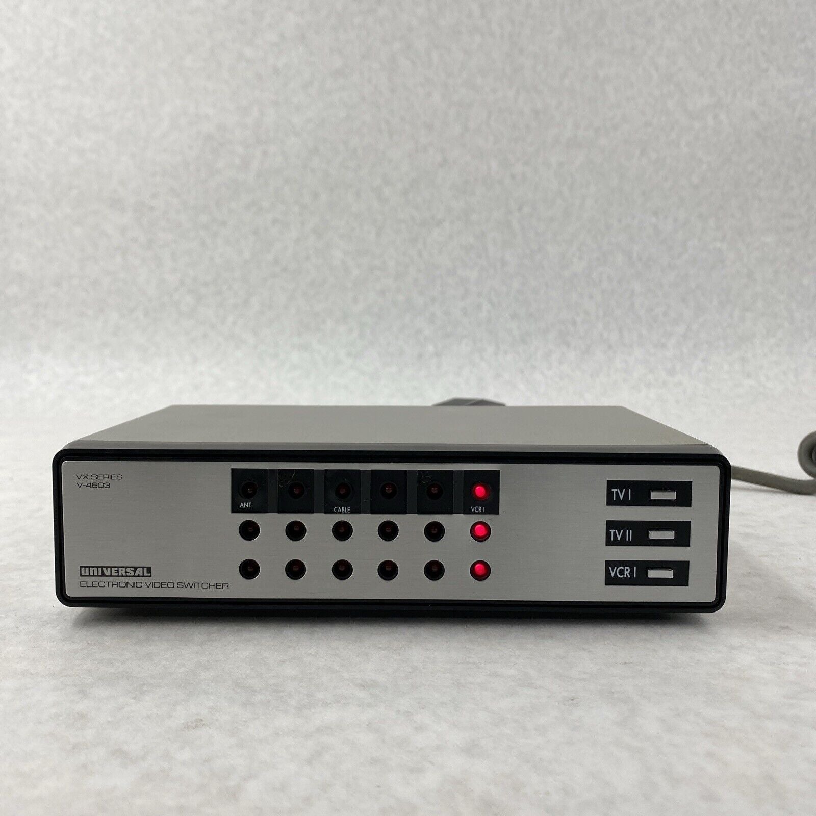 Universal V-4603 Vintage VX Series Electronic Video Switcher