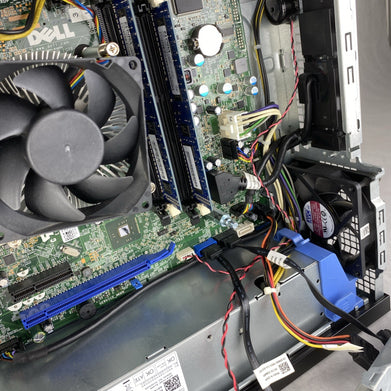 Dell OptiPlex 7020 SFF Intel Core i5-4590 3.30GHz 4GB RAM DVDRW No HDD OS READ