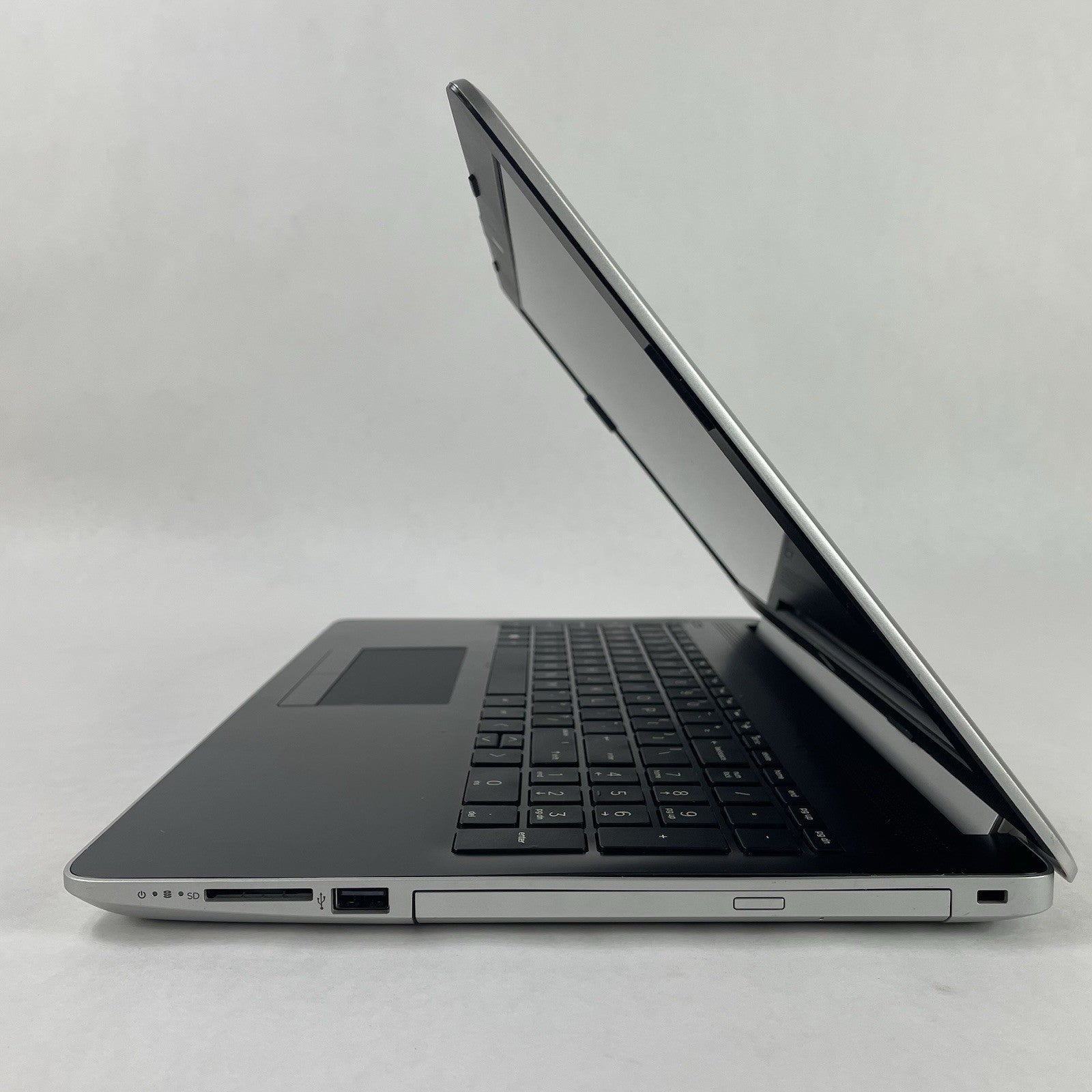 HP 15 da0032wm 15.6" i3-8130U 2.20 GHz 8 GB RAM No SSD/OS/AC4