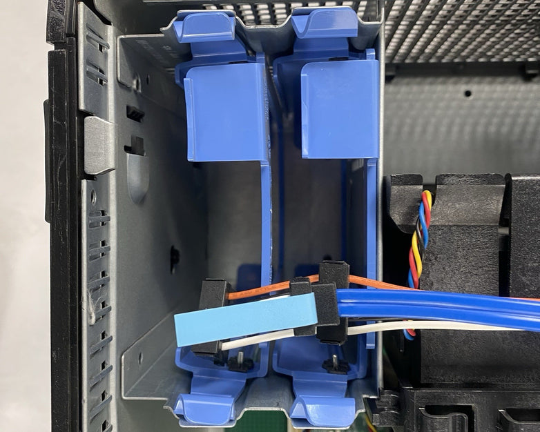 Dell OptiPlex 760 MT Pentium Dual-Core E5200 2.5GHz 4GB RAM No HDD No OS