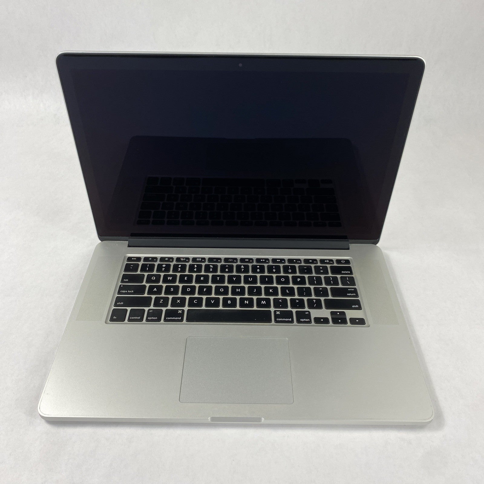 Apple MacBook Pro A1398 2013 Retina 15" 2.40 GHz i7 8GB RAM 250GB SSD os10.15.7