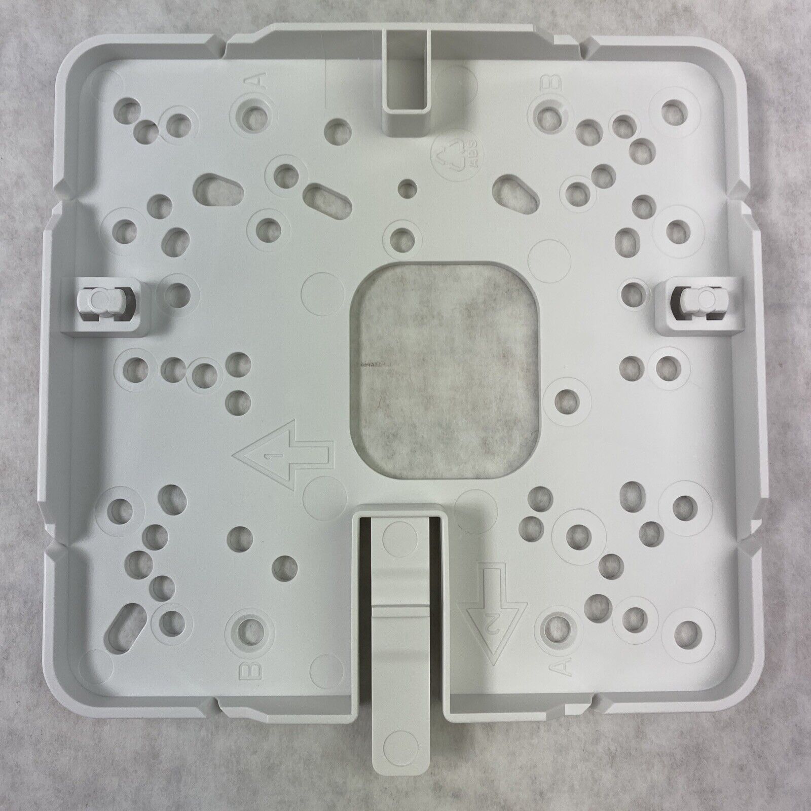 Extreme Networks WS-MBI-WALL04 Bracket Mount for Wireless Access Point No Screws