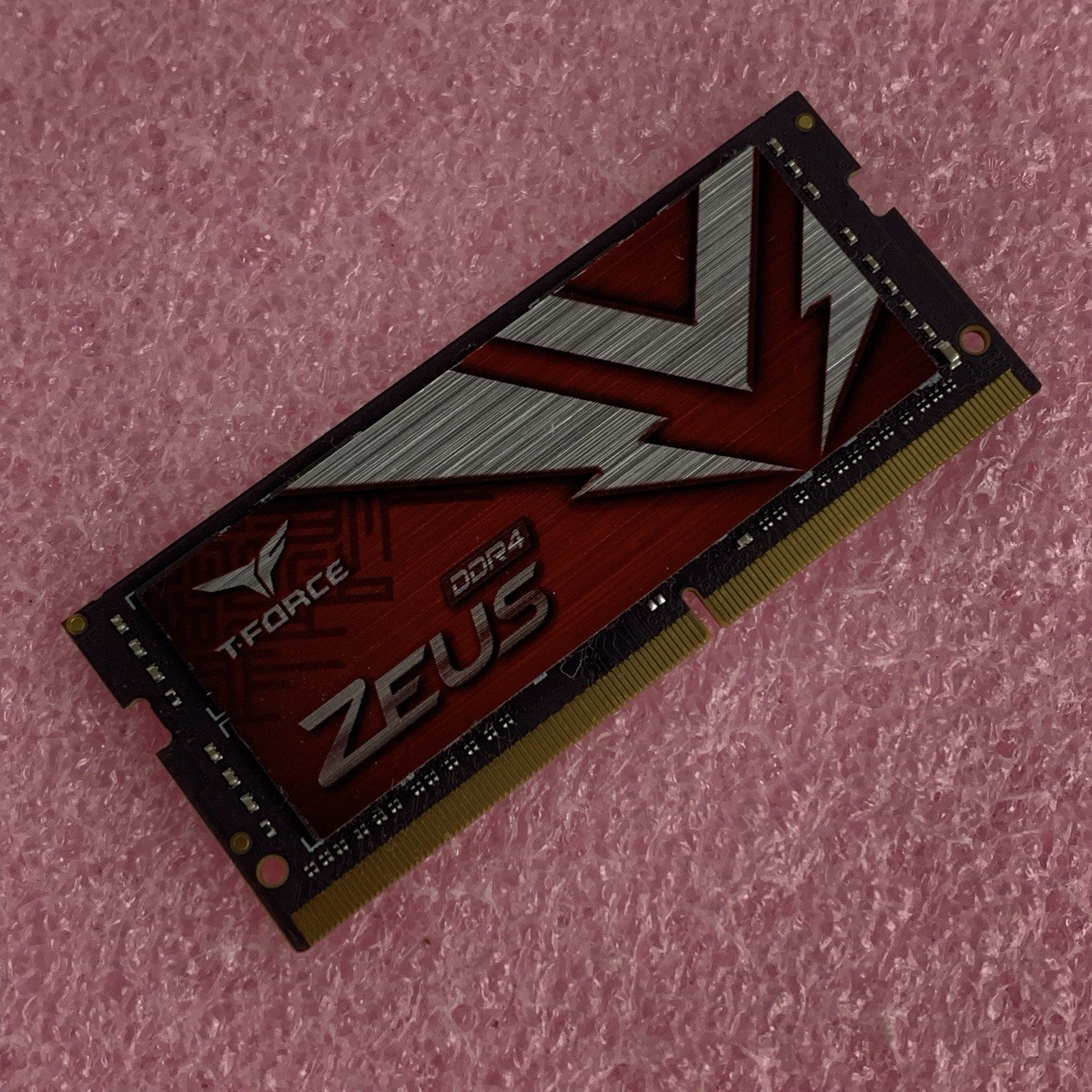 Team Group TTZD416G2666HC19-SBK Zeus 16 GB DDR4-2666 DIMM Laptop Memory Ram4