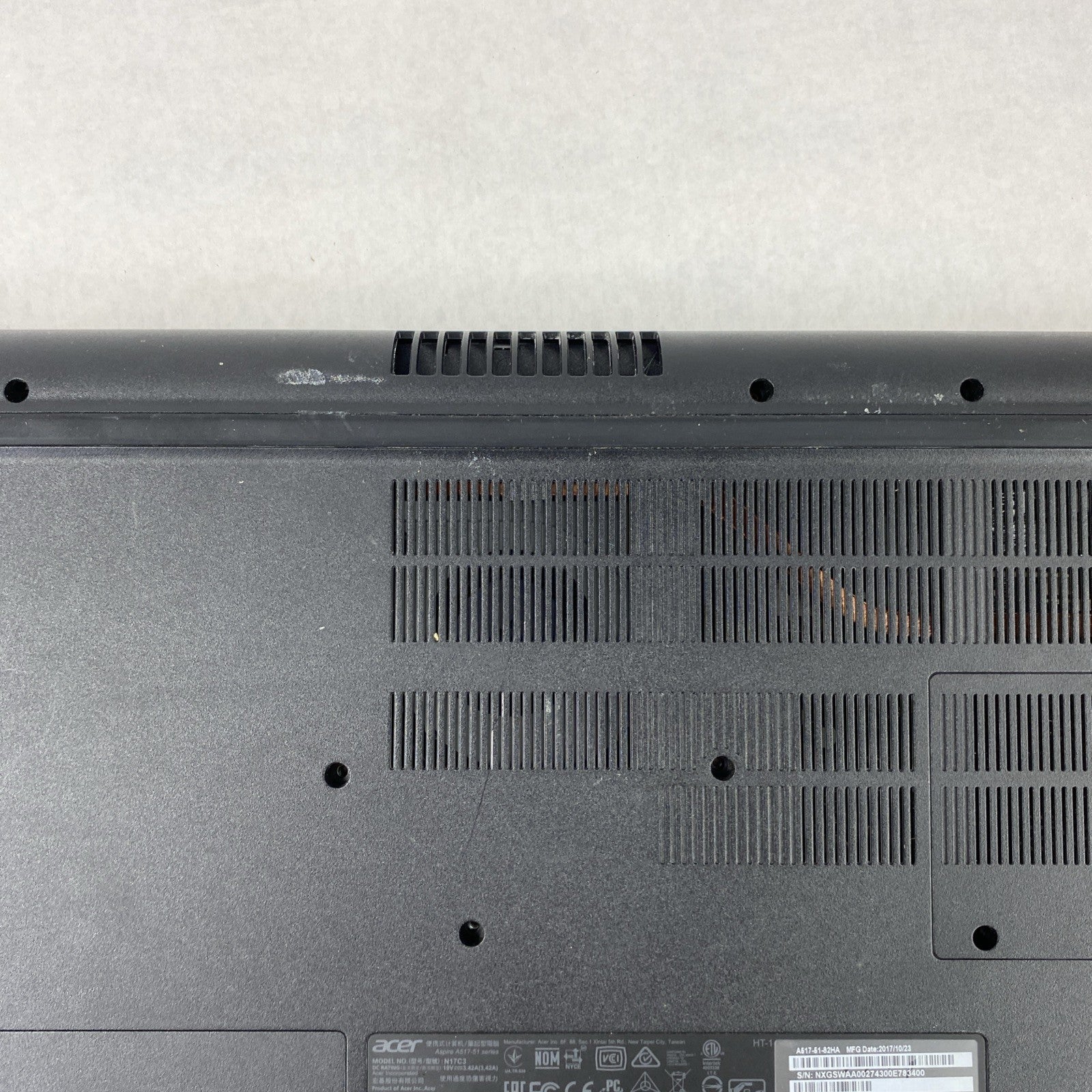 Acer Aspire A517-51 Core i7-8550U 1.8 GHz 8 GB RAM 17.3" No Battery No HDD No OS