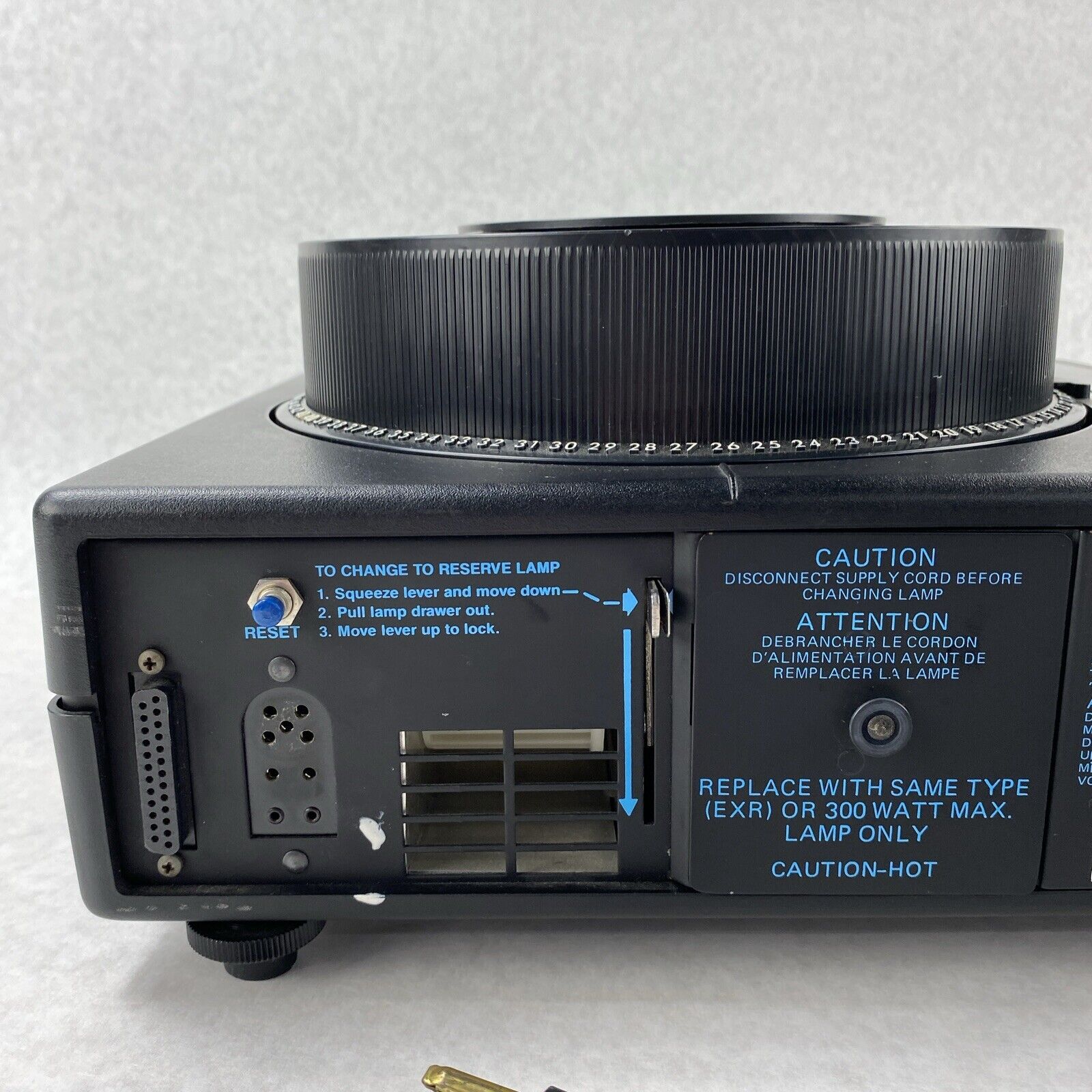 Dukane 28A100 Pro100 Slide Projector