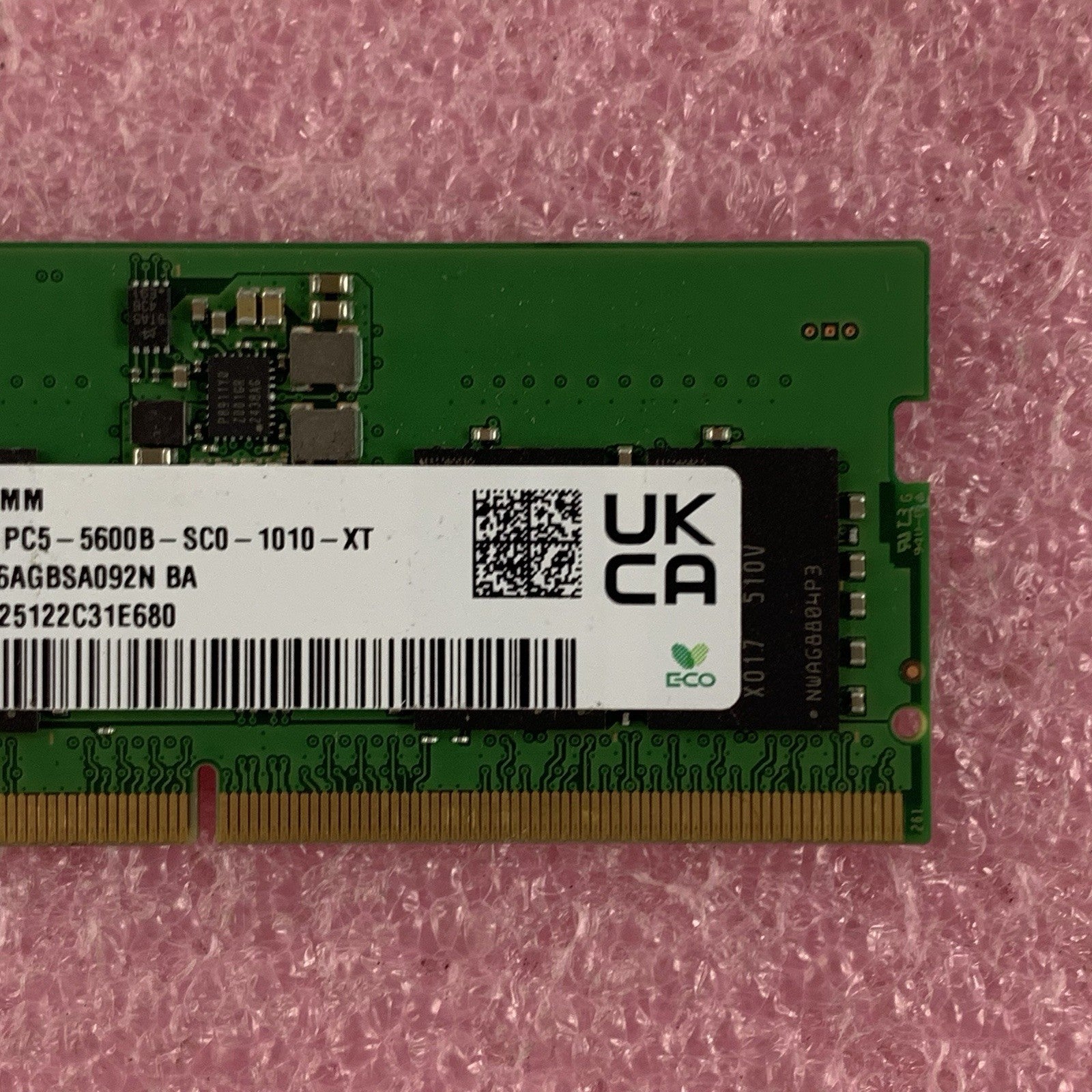 SK Hynix HMCG66AGBSA095NBA 8 GB DDR5 SDRAM SO-DIMM PC5-5600B Laptop Memory Ram3