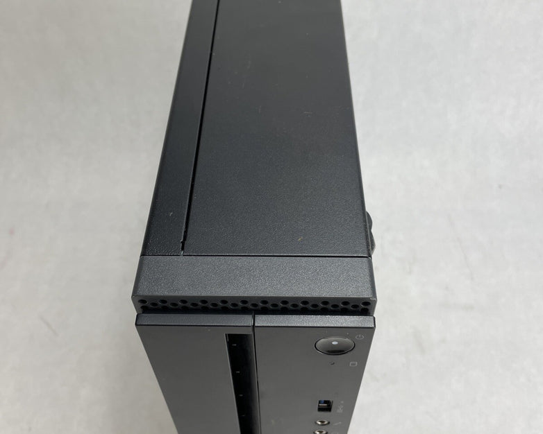 Lenovo ThinkCentre M900 DT Intel Core i5-6500 3.2GHz 8GB RAM No HDD No OS