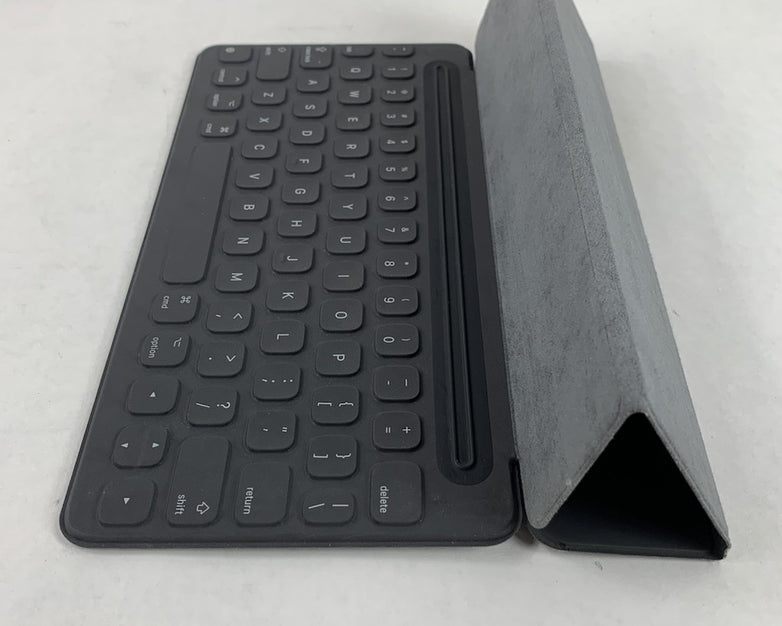 Apple A1772 QWERTY Keyboard Folio For Apple IPad Pro - Untested