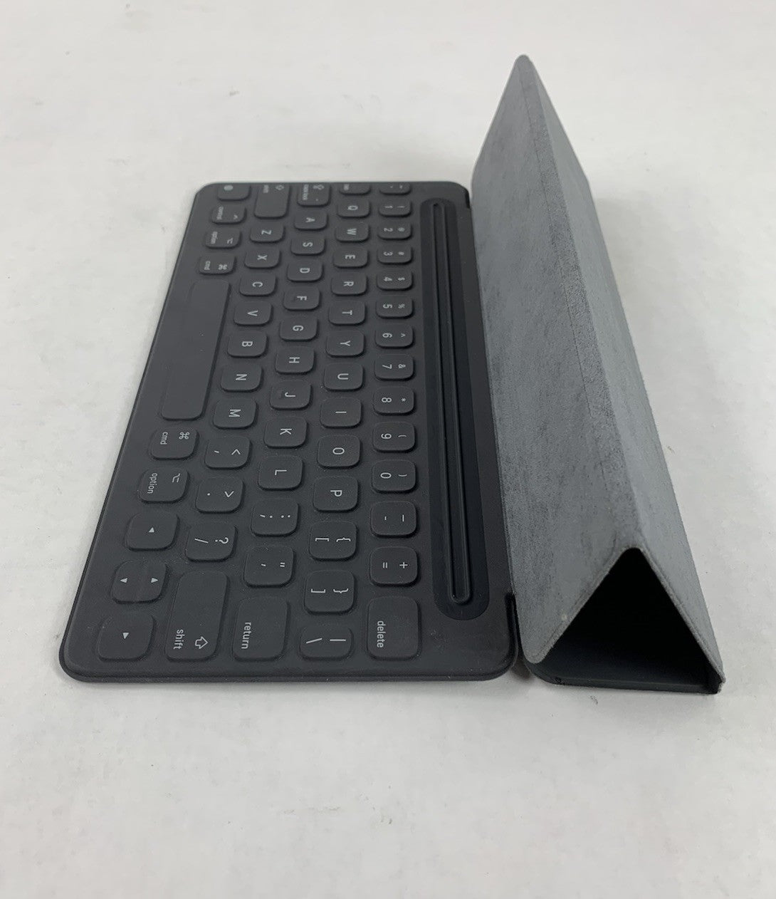 Apple A1772 QWERTY Keyboard Folio For Apple IPad Pro - Untested3