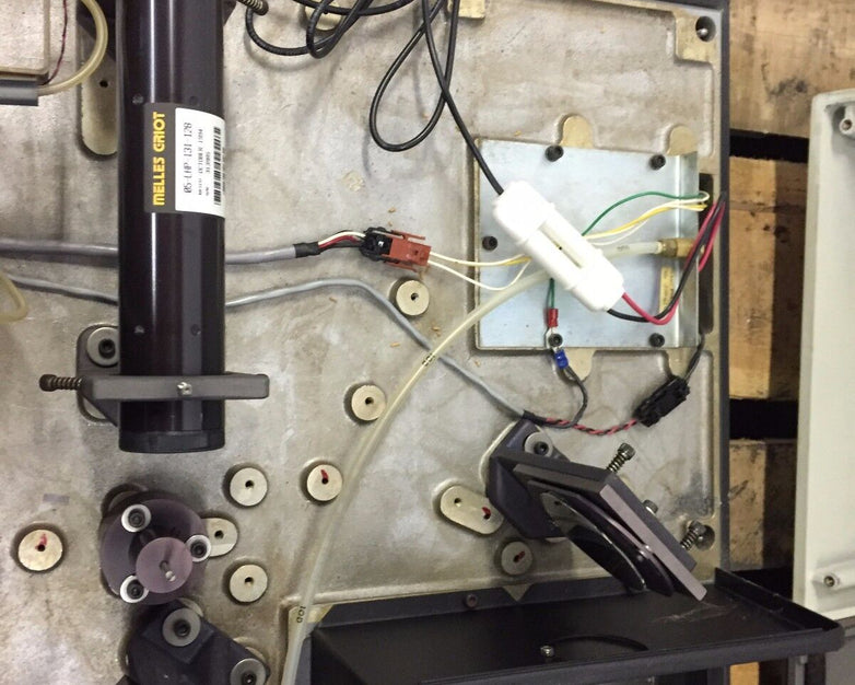 Nicolet FTIR Spectrometer Model 20DXB S/N 8503317