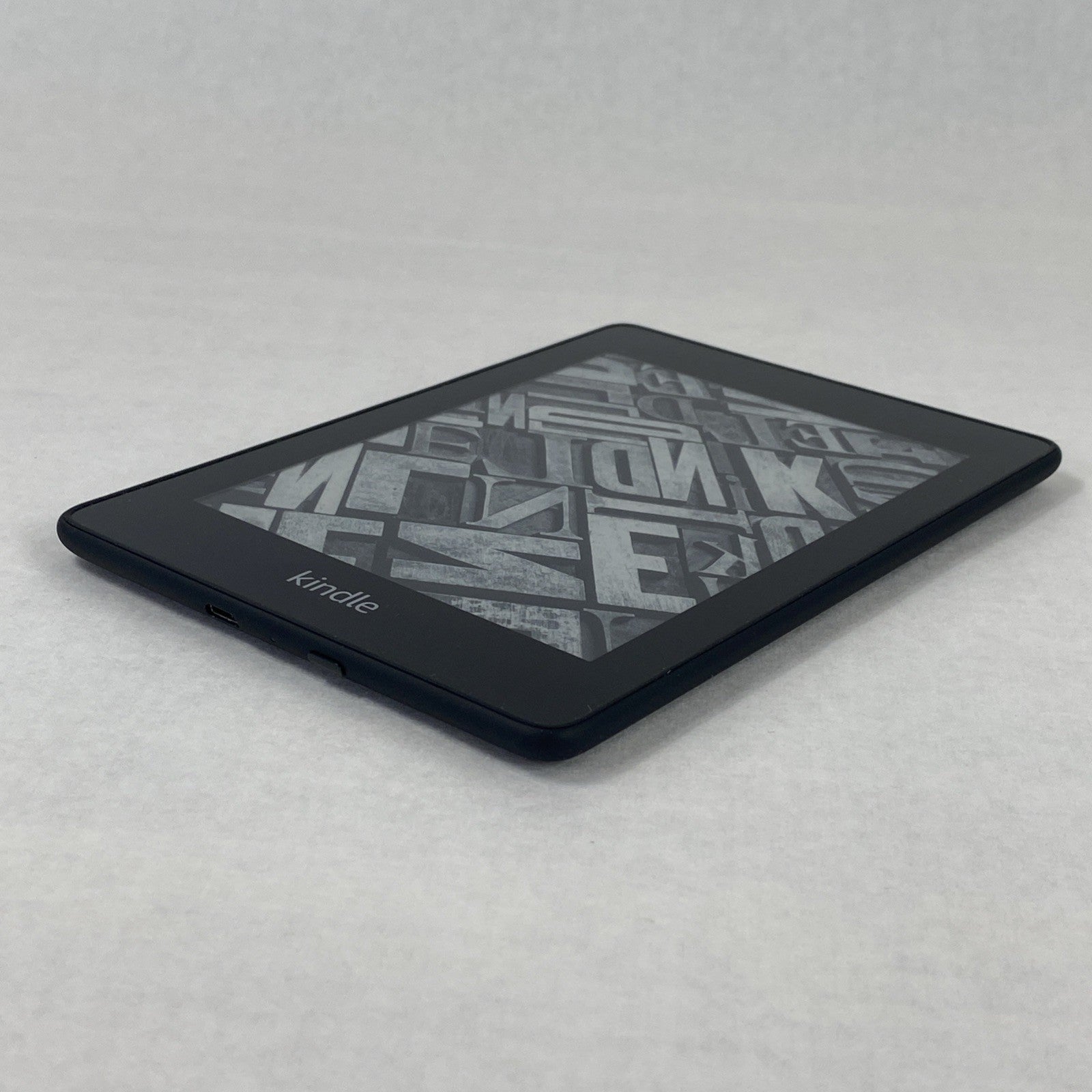 Amazon Kindle Paperwhite PQ94WIF 10th Generation 32GB 6" Wifi Black