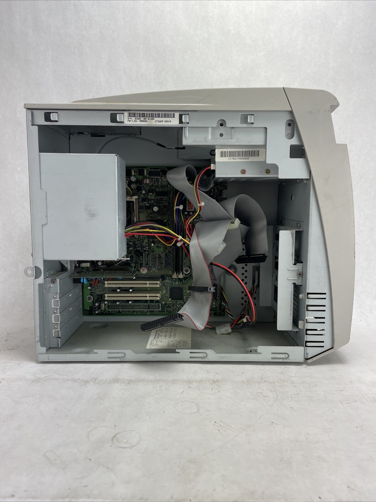 eMachines eTower 633is MT Intel Celeron 633HMz 512MB RAM No HDD No OS