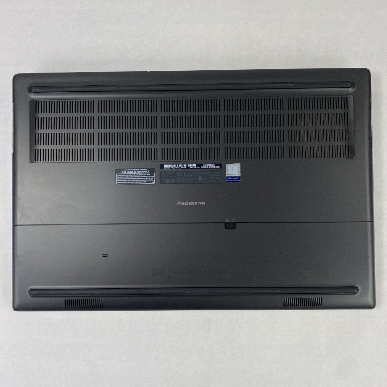 Dell Precision 7740 Intel Core i7-9850H 2.60 GHz 32 GB RAM 17.3" No HDD No OS