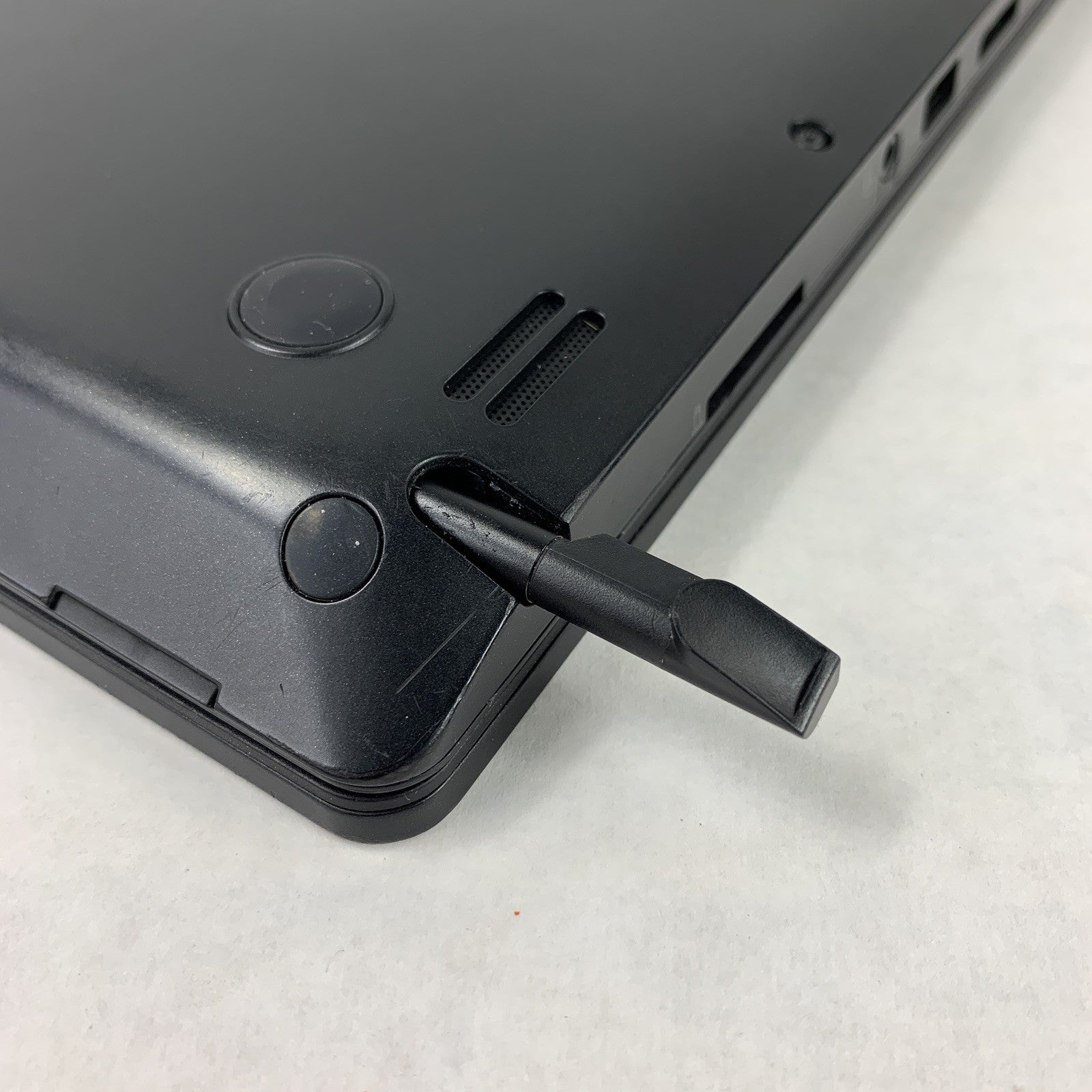 Lenovo ThinkPad Yoga 460 14" i5-6300U 2.4 GHZ 8 GB Ram No OS No HDD No AC