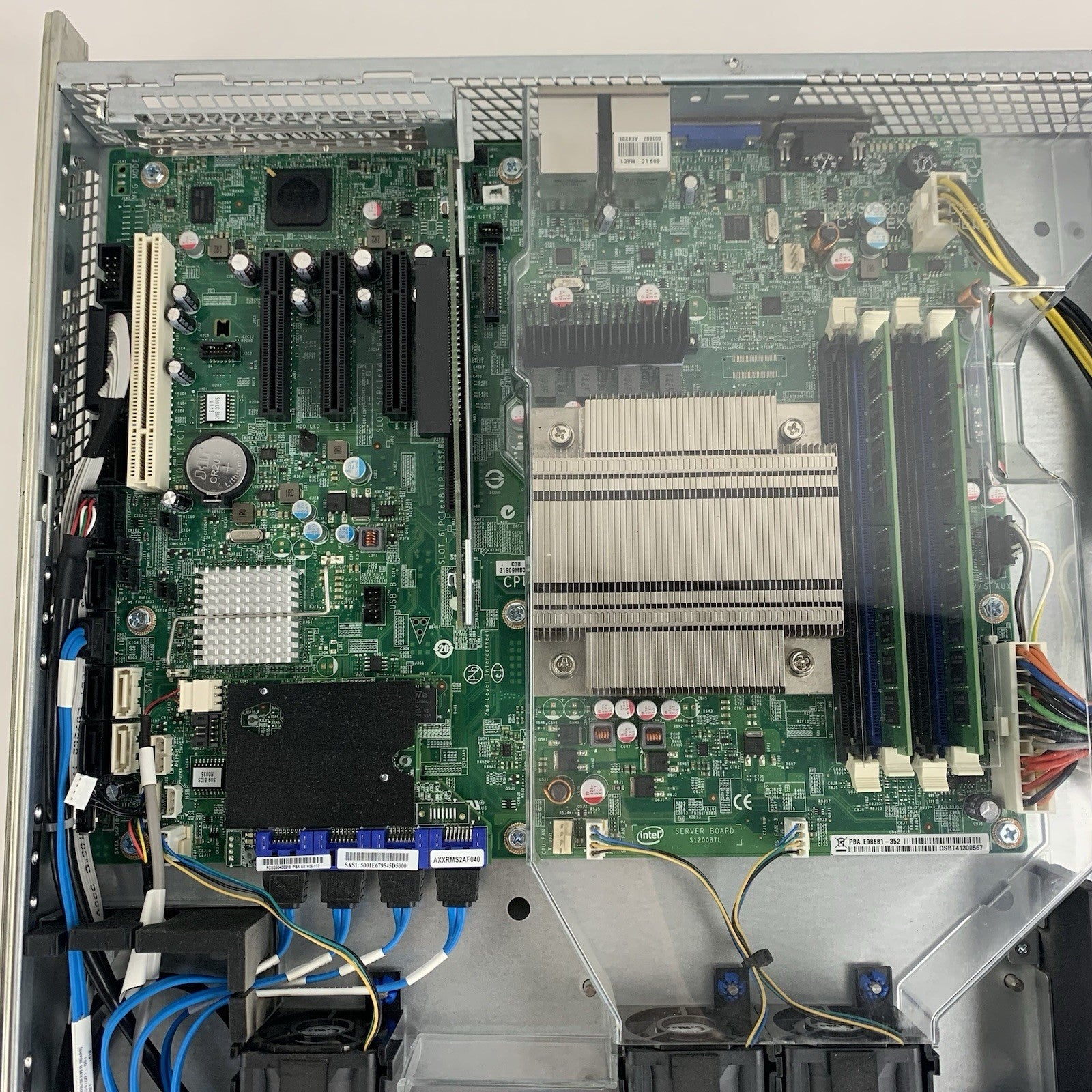 Intel R1304BTLSHBNR S1200BTL Server 1x E3-1225 3.1 GHz 16 GB Ram No OS No HDD14