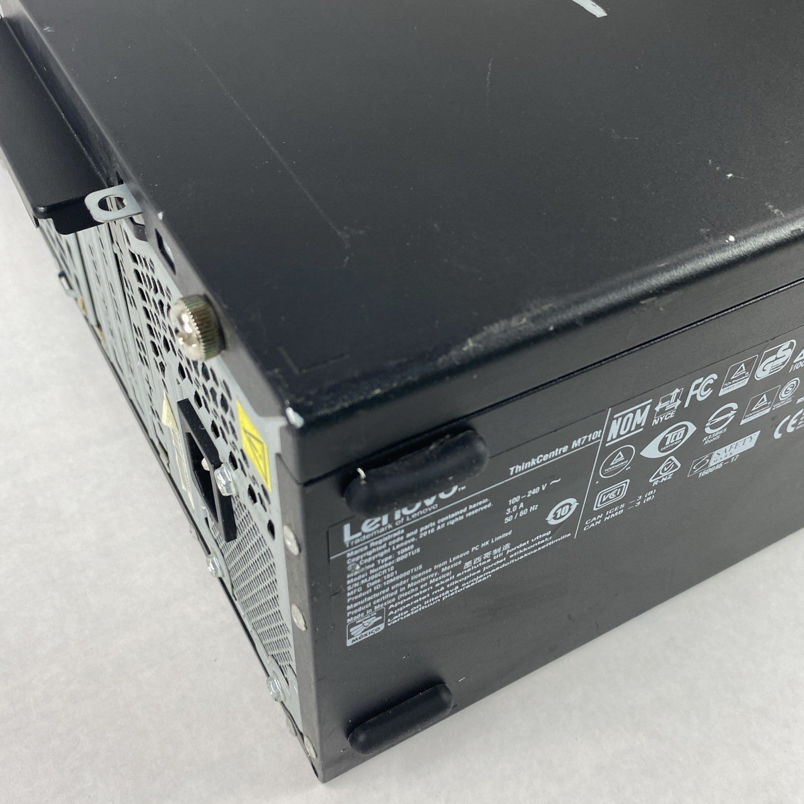 Lenovo ThinkCentre M710t MT Intel Core i7-7700 3.60 GHz 8 GB RAM No HDD No OS