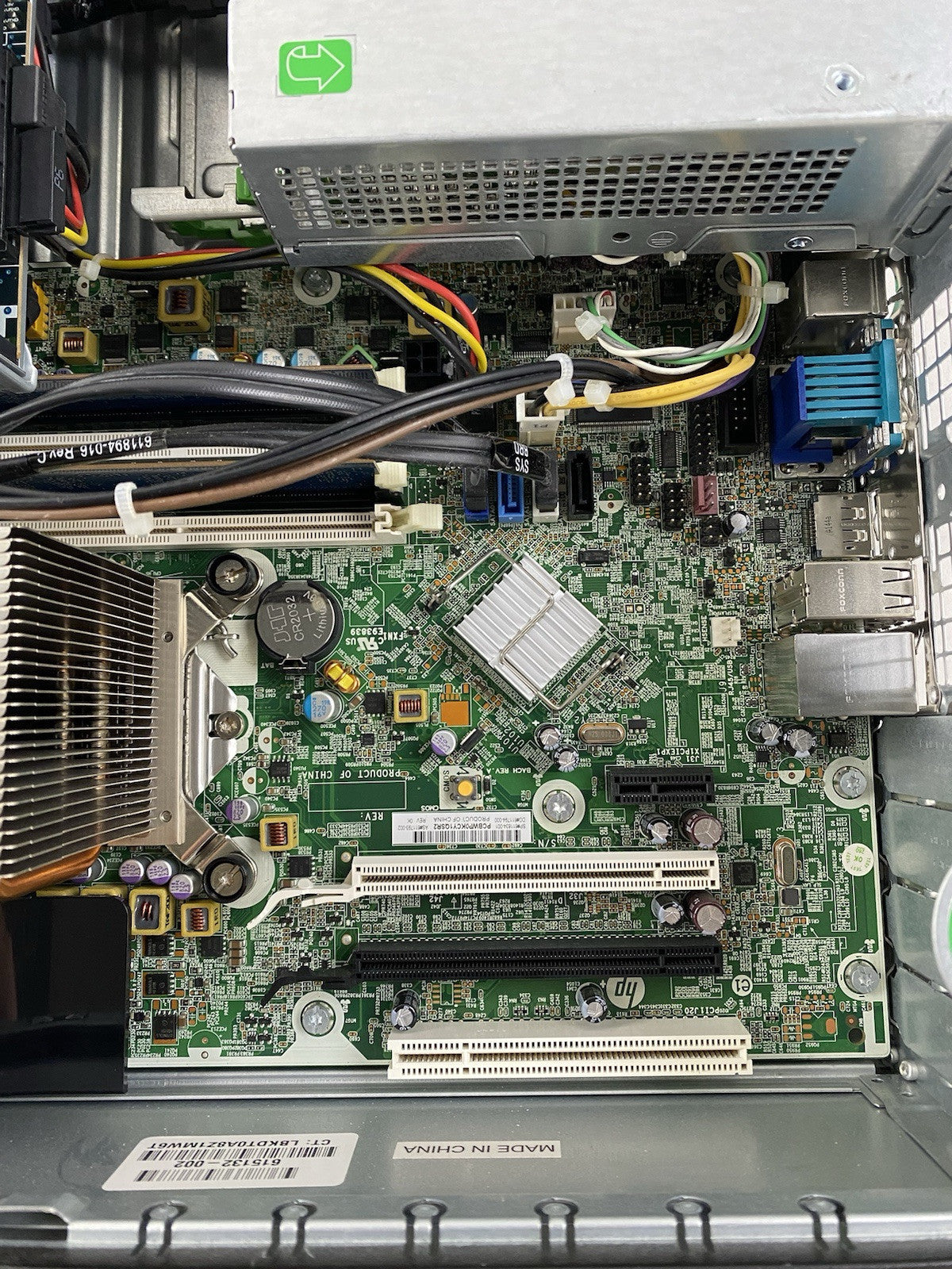 HP Compaq 8200 Elite SFF Intel Core i5-2500 3.30GHz 4GB RAM No HDD No OS