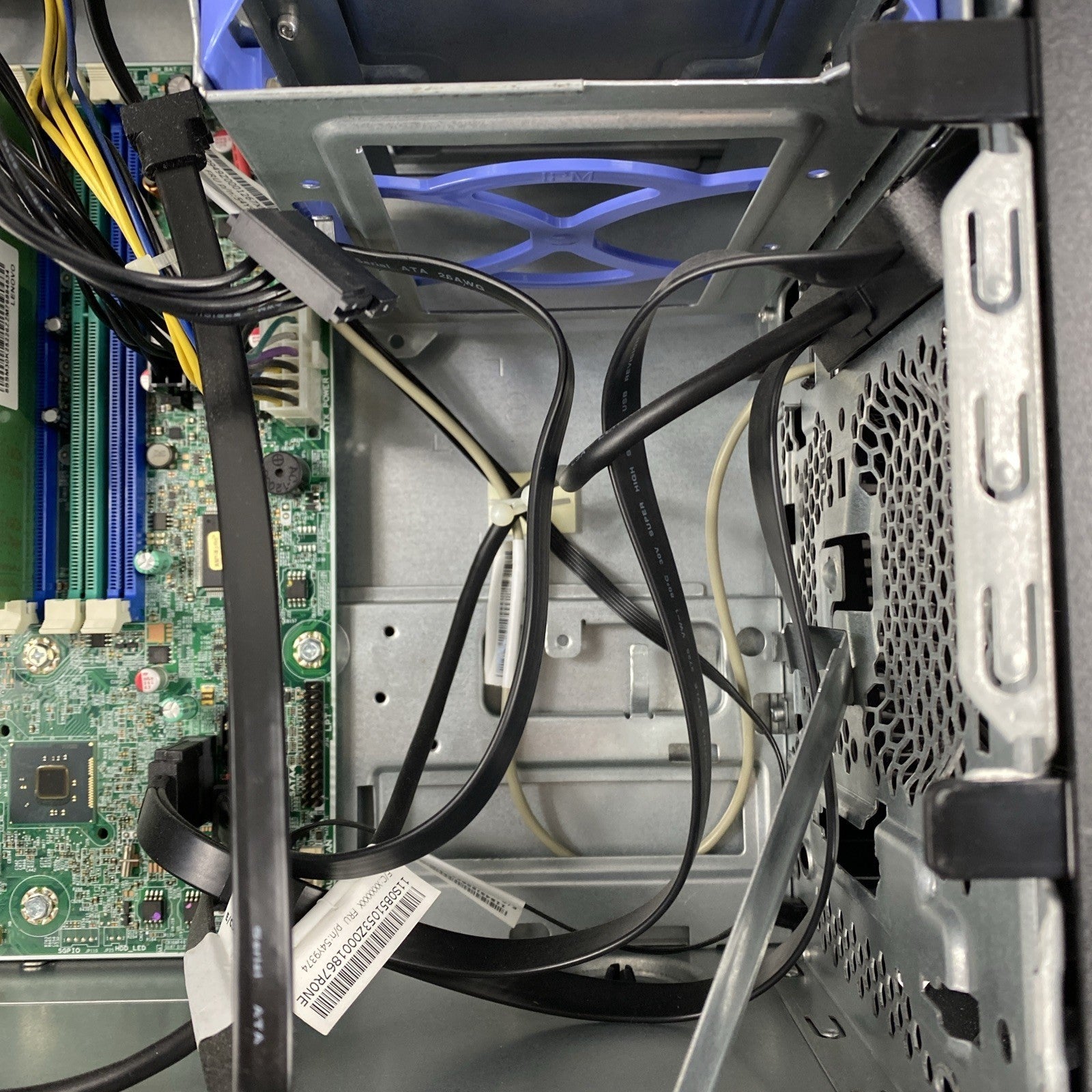 Lenovo ThinkCentre M6500T-N008 MT Pentium G3260 3.30GHz 2GB RAM No HDD No OS