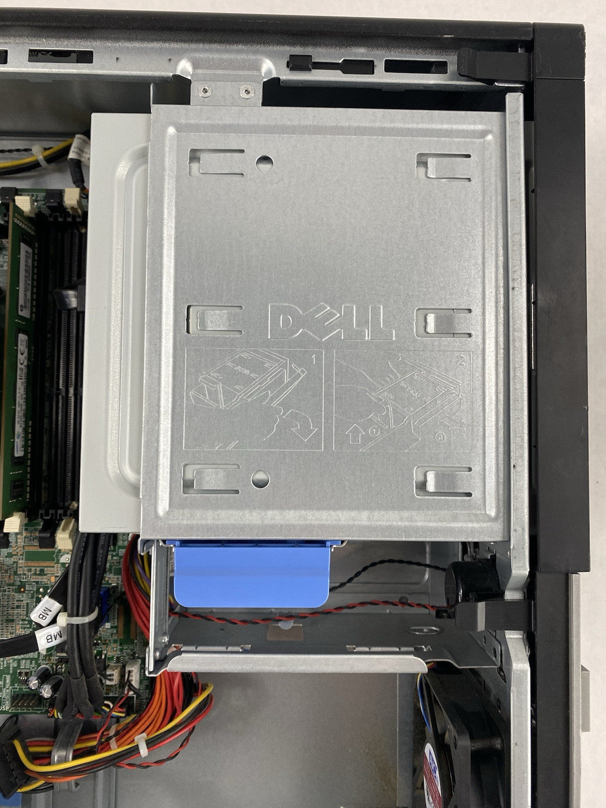 Dell OptiPlex 790 DT Intel Core i5-2400 3.10GHz 4GB RAM No HDD No OS