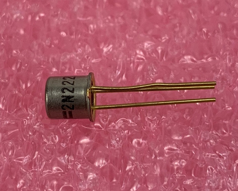 Fairchild 2N2221A Bipolar Transistor (Lot of 6)