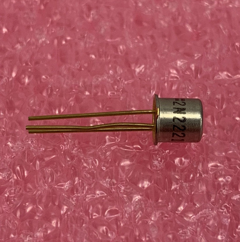 Fairchild 2N2221A Bipolar Transistor (Lot of 7)