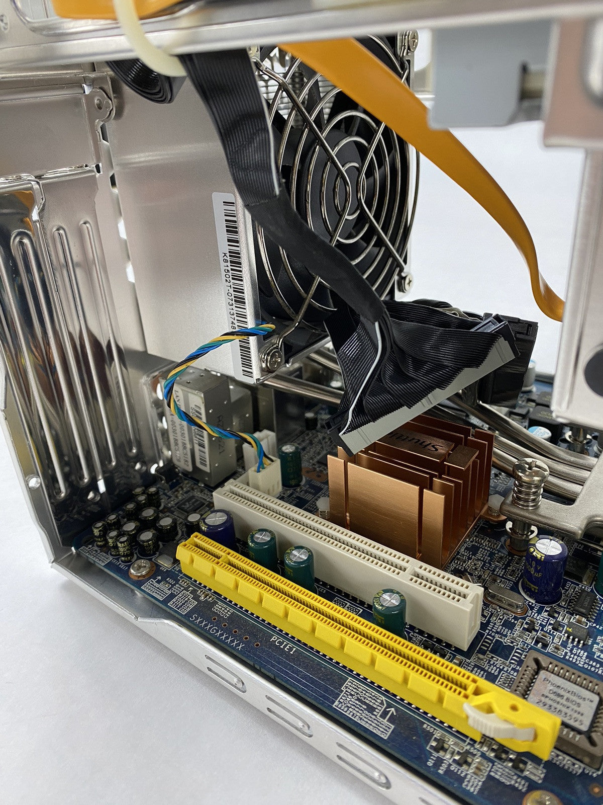 Shuttle SN685 AMD Athlon 64 x2 2.10GHz 2GB RAM No HDD No OS No Power Supply