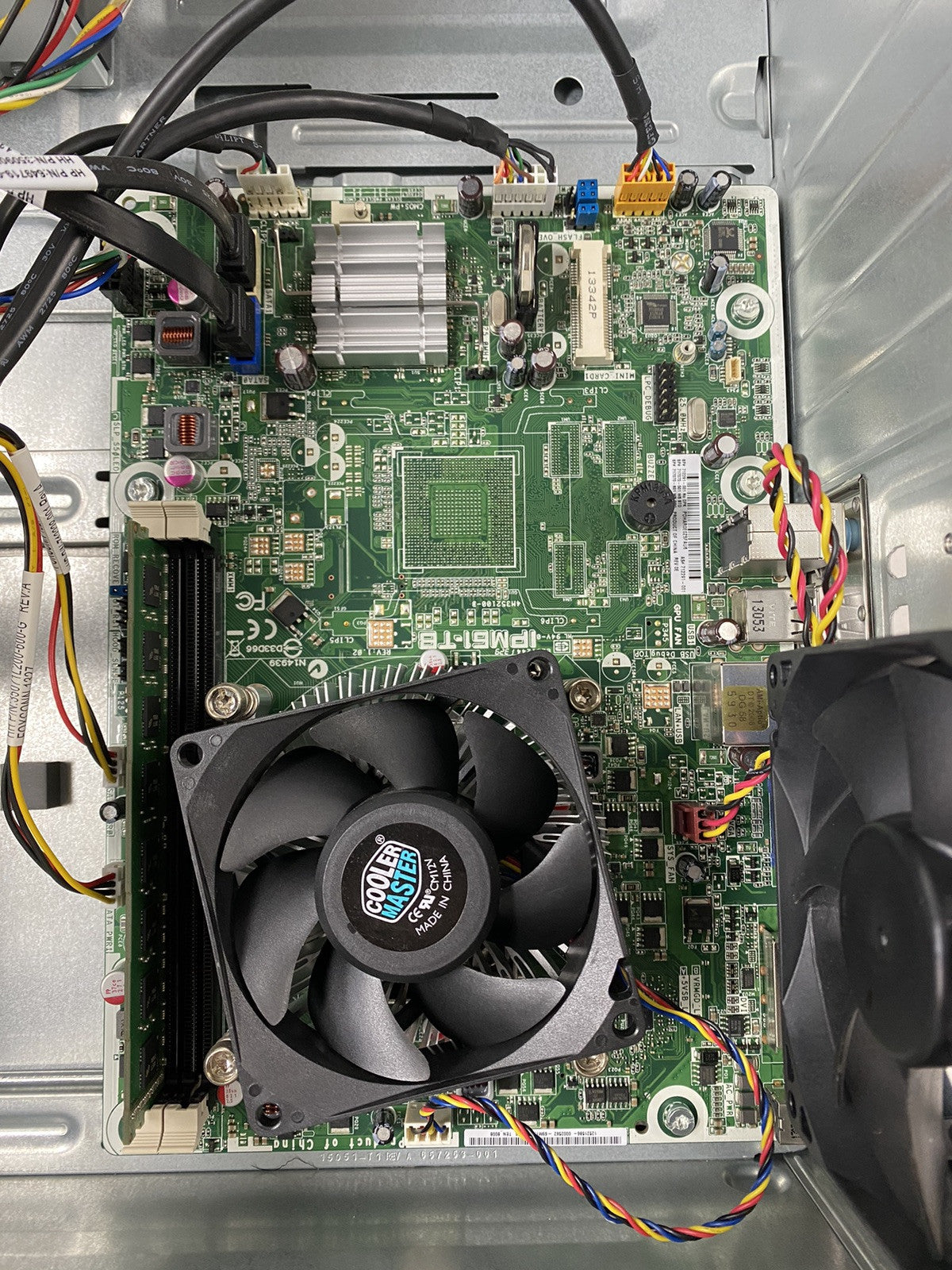 HP 110-194 MT Intel Core i3-3220T 2.80GHz 8GB RAM No HDD No OS No AC Adapter