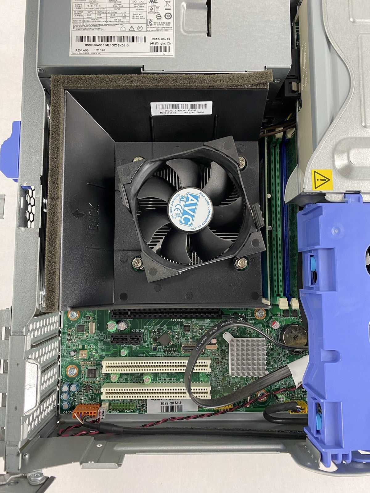 Lenovo ThinkCentre M82 SFF Intel Core i3-3220 3.30GHz 8GB RAM No HDD No OS