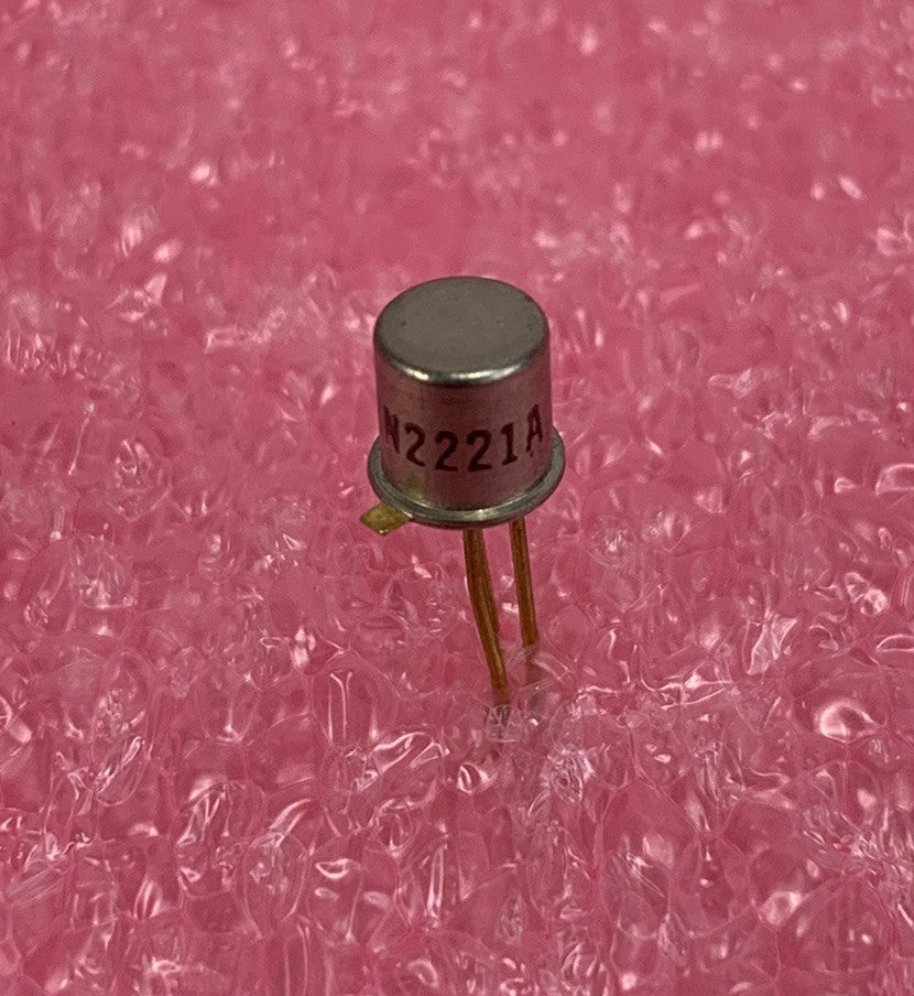 Fairchild 2N2221A Bipolar Transistor (Lot of 7)